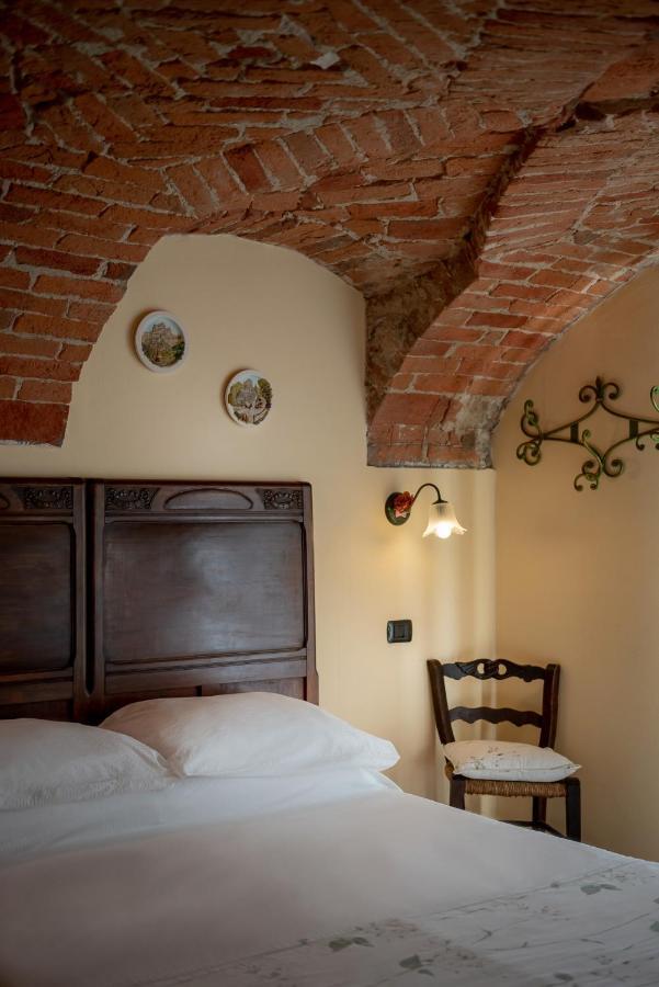 Agriturismo San Martino Clavesana Eksteriør bilde