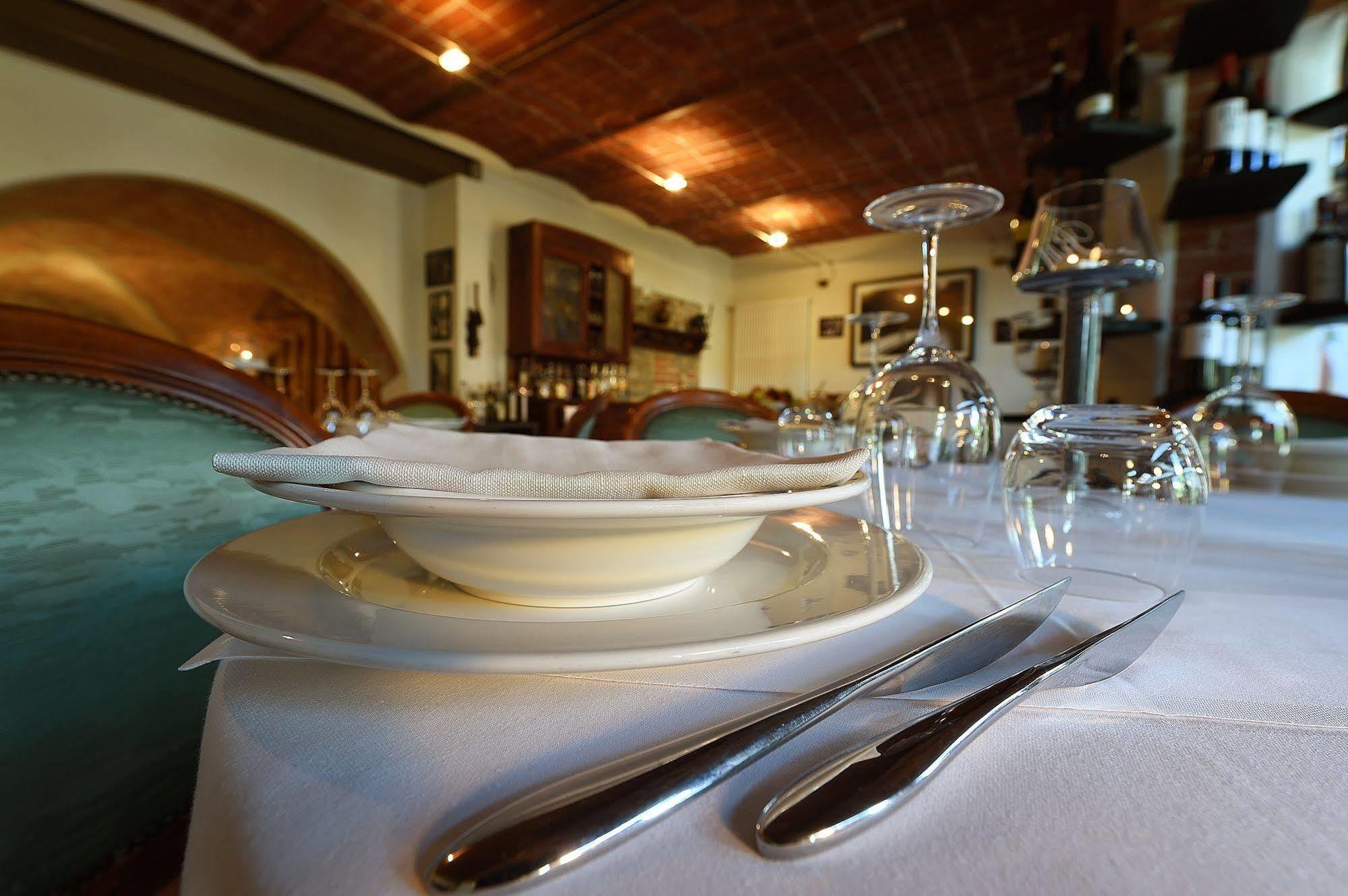 Agriturismo San Martino Clavesana Eksteriør bilde