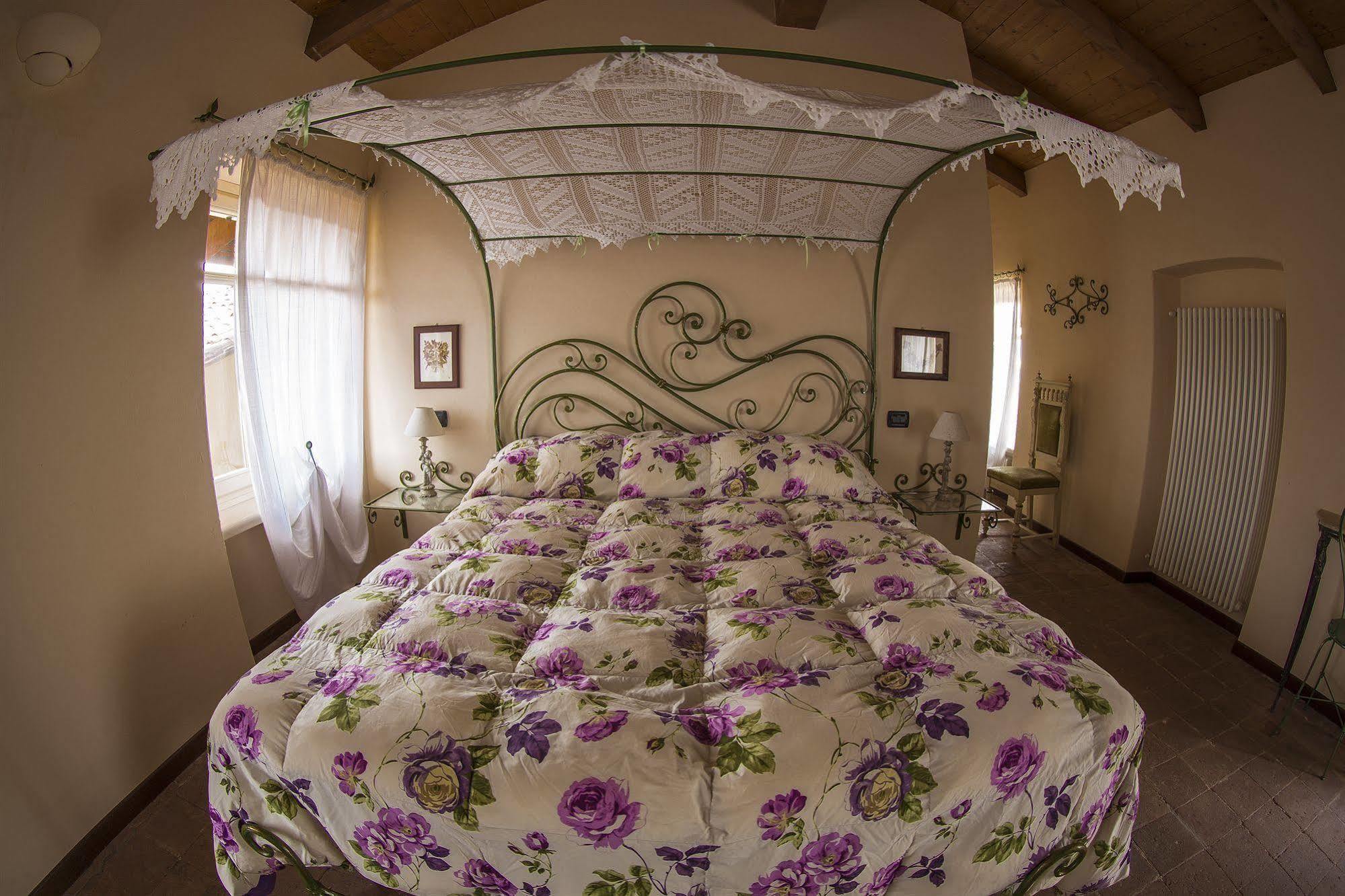 Agriturismo San Martino Clavesana Eksteriør bilde