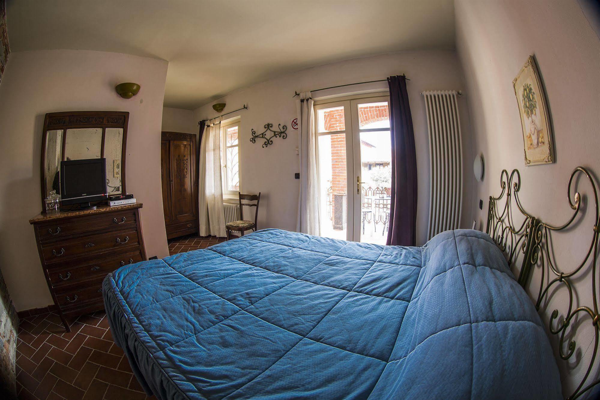 Agriturismo San Martino Clavesana Eksteriør bilde